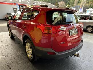 2015 Toyota RAV4 - Thumbnail