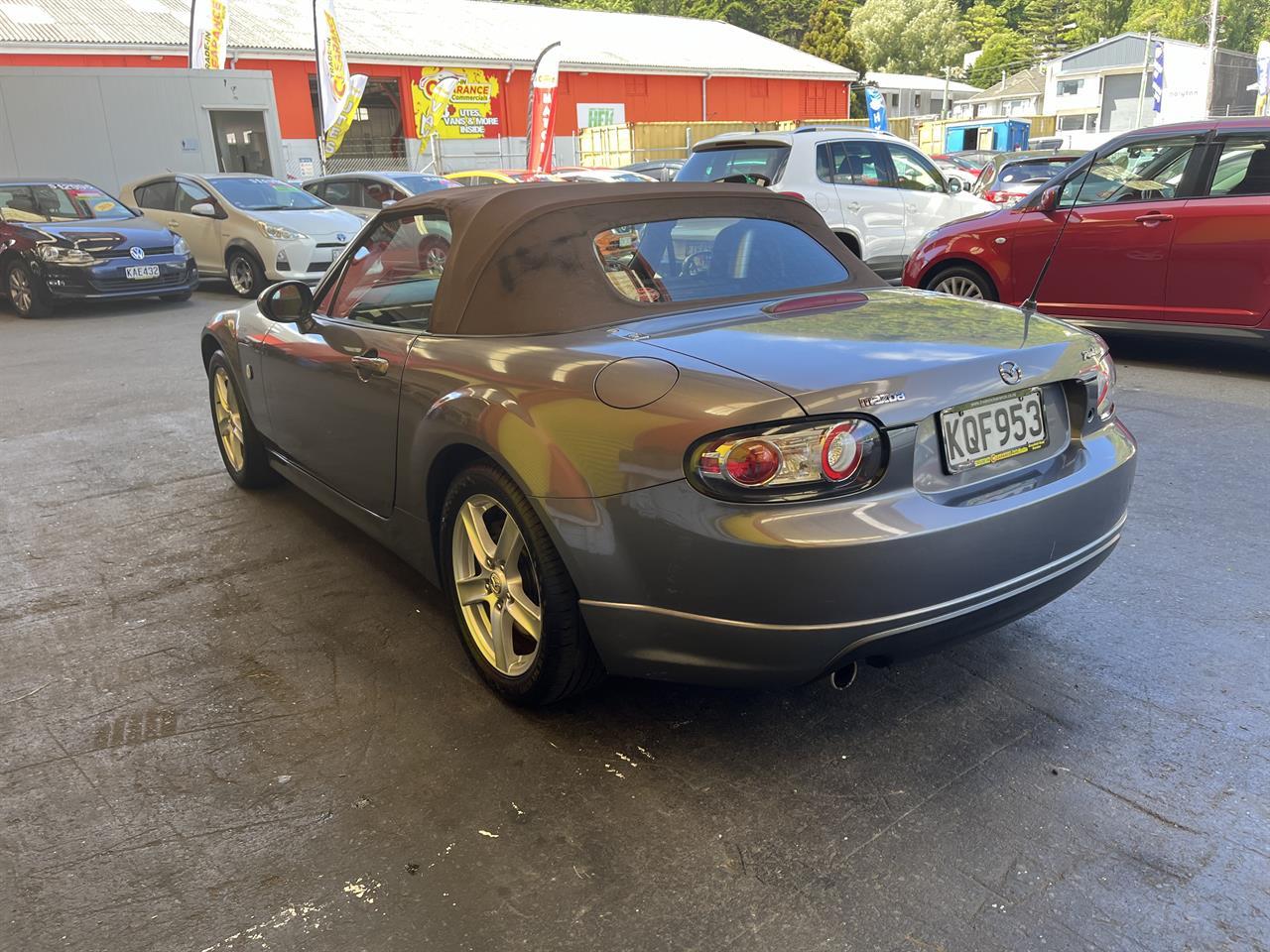 2006 Mazda Roadster