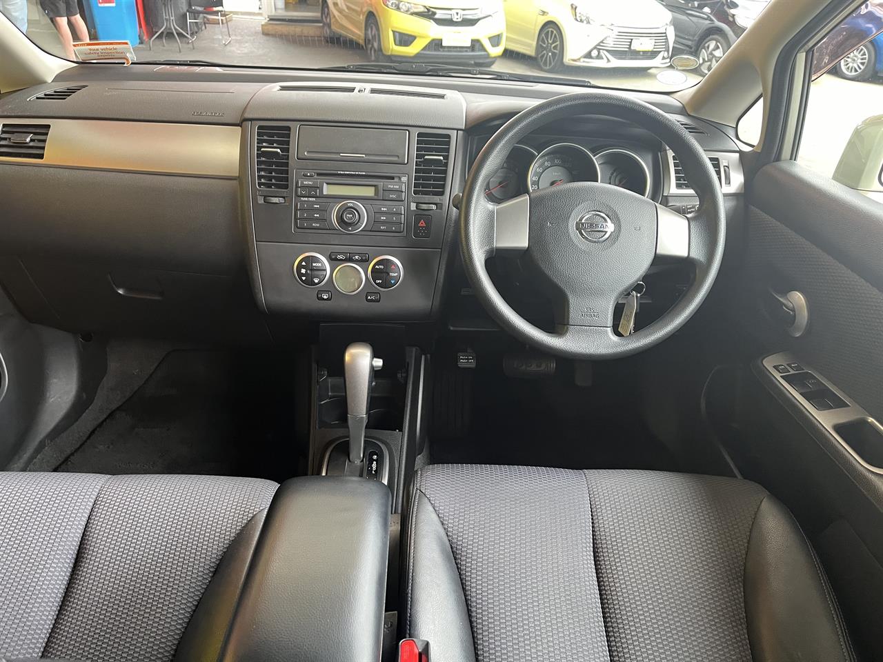 2005 Nissan Tiida