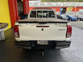 2018 Toyota Hilux - Thumbnail