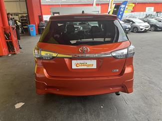 2013 Toyota Wish - Thumbnail