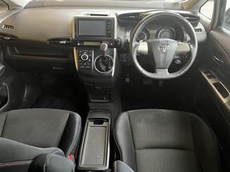 2010 Toyota Wish - Thumbnail