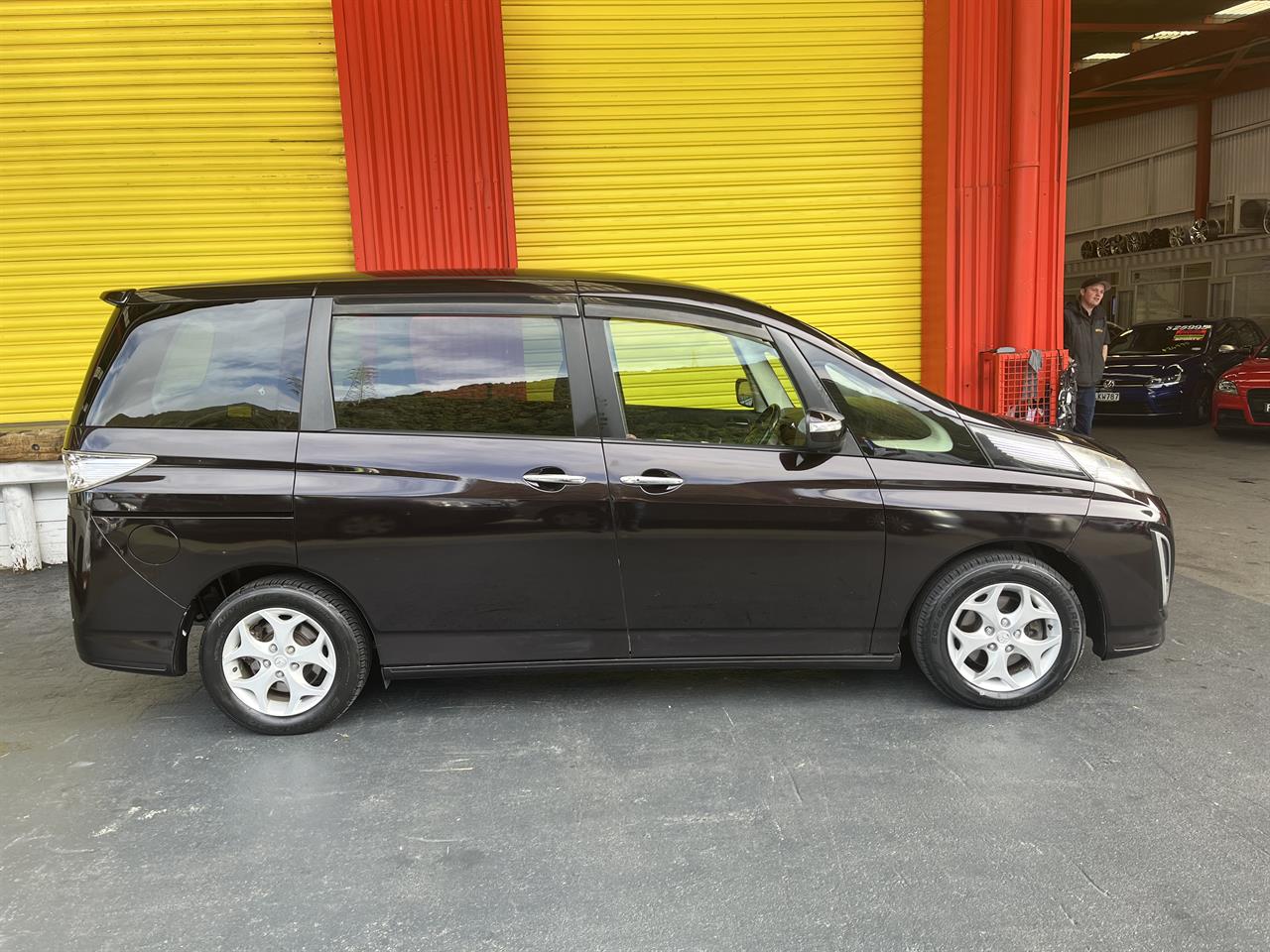 2010 Mazda BIANTE