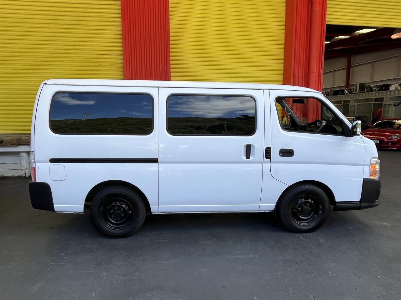 2010 Nissan Caravan