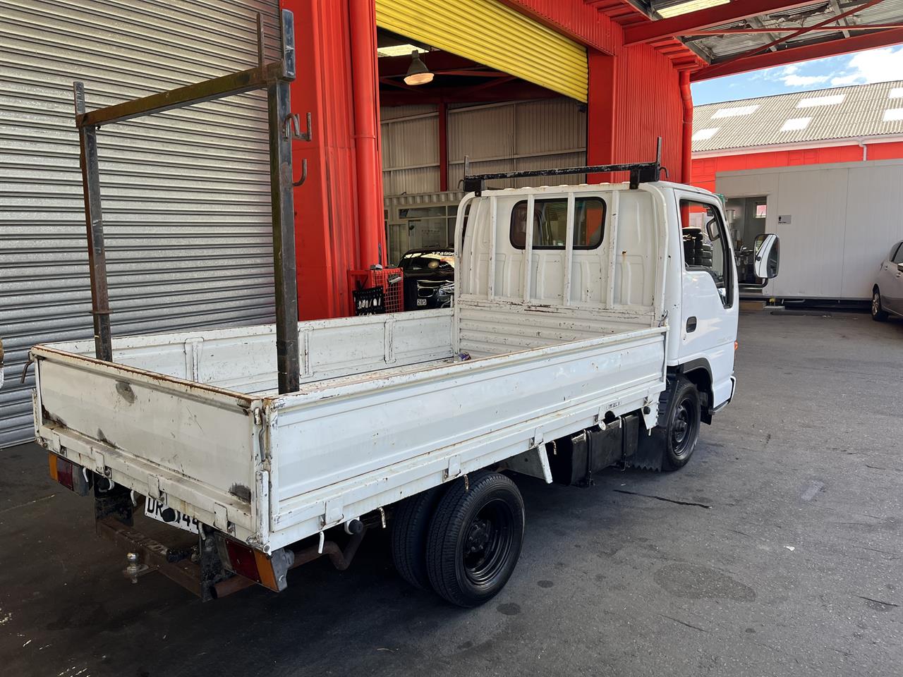 1996 Isuzu Elf