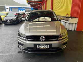 2016 Volkswagen Tiguan - Thumbnail