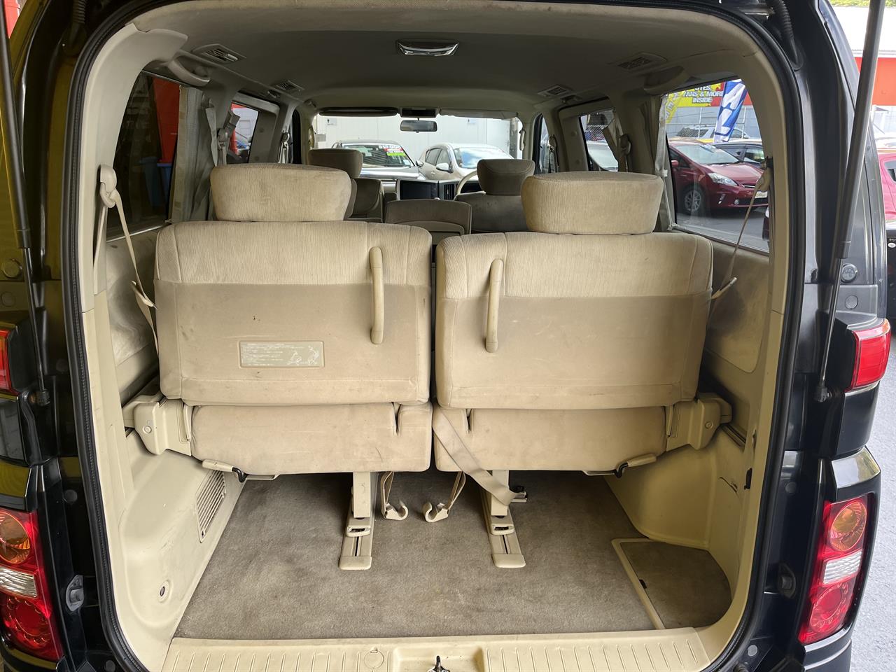 2005 Nissan ELGRAND