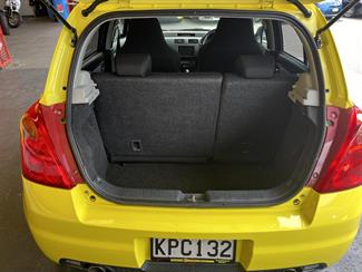 2006 Suzuki Swift - Thumbnail