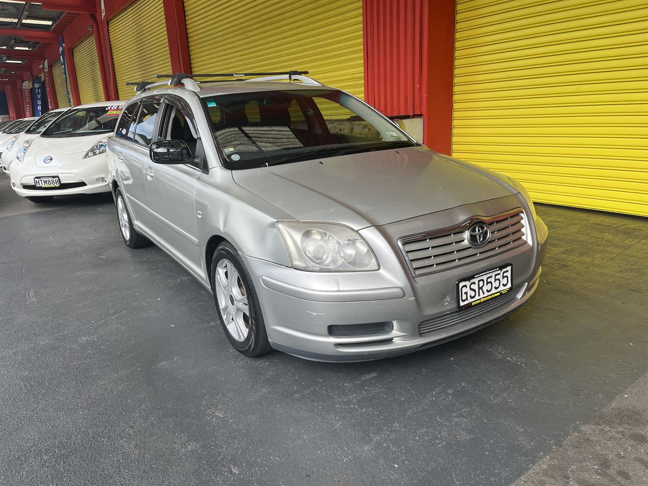 2004 Toyota Avensis