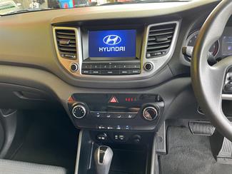 2017 Hyundai TUCSON - Thumbnail