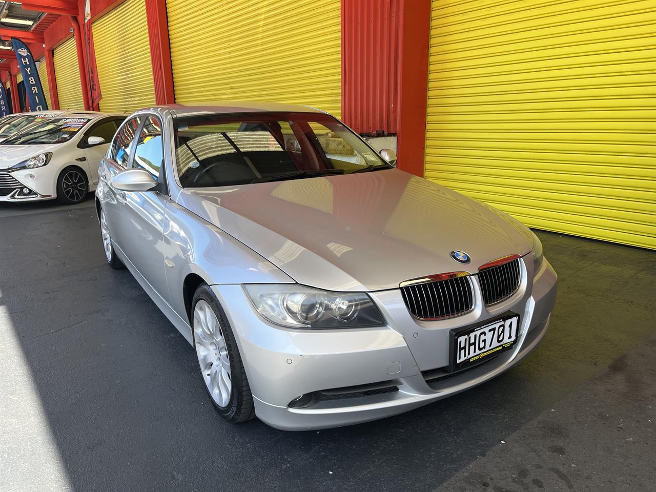 2007 BMW 325i