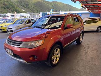 2007 Mitsubishi Outlander - Thumbnail