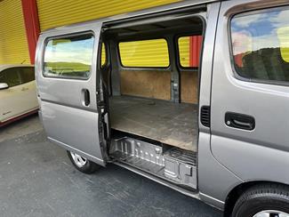 2011 Nissan Caravan - Thumbnail