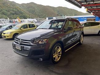 2014 Volkswagen Touareg - Thumbnail