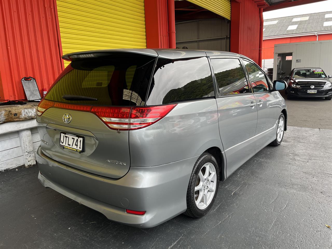 2007 Toyota Estima