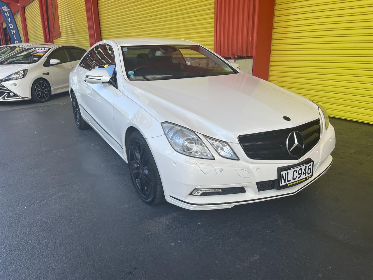 2010 Mercedes-Benz E350