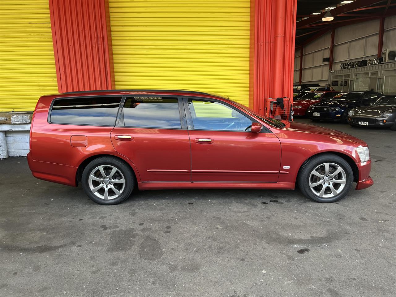 2005 Nissan Stagea