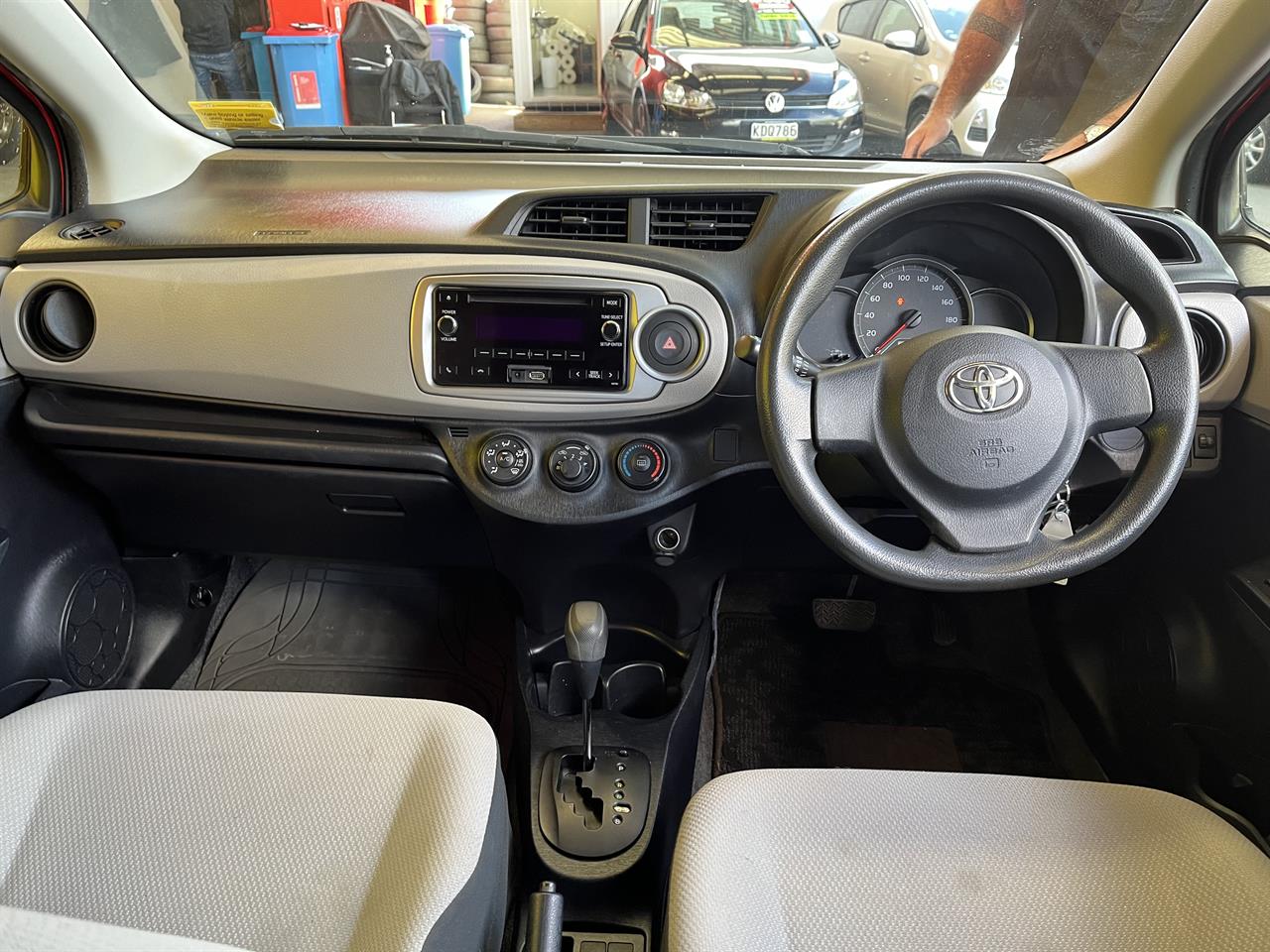 2012 Toyota Vitz