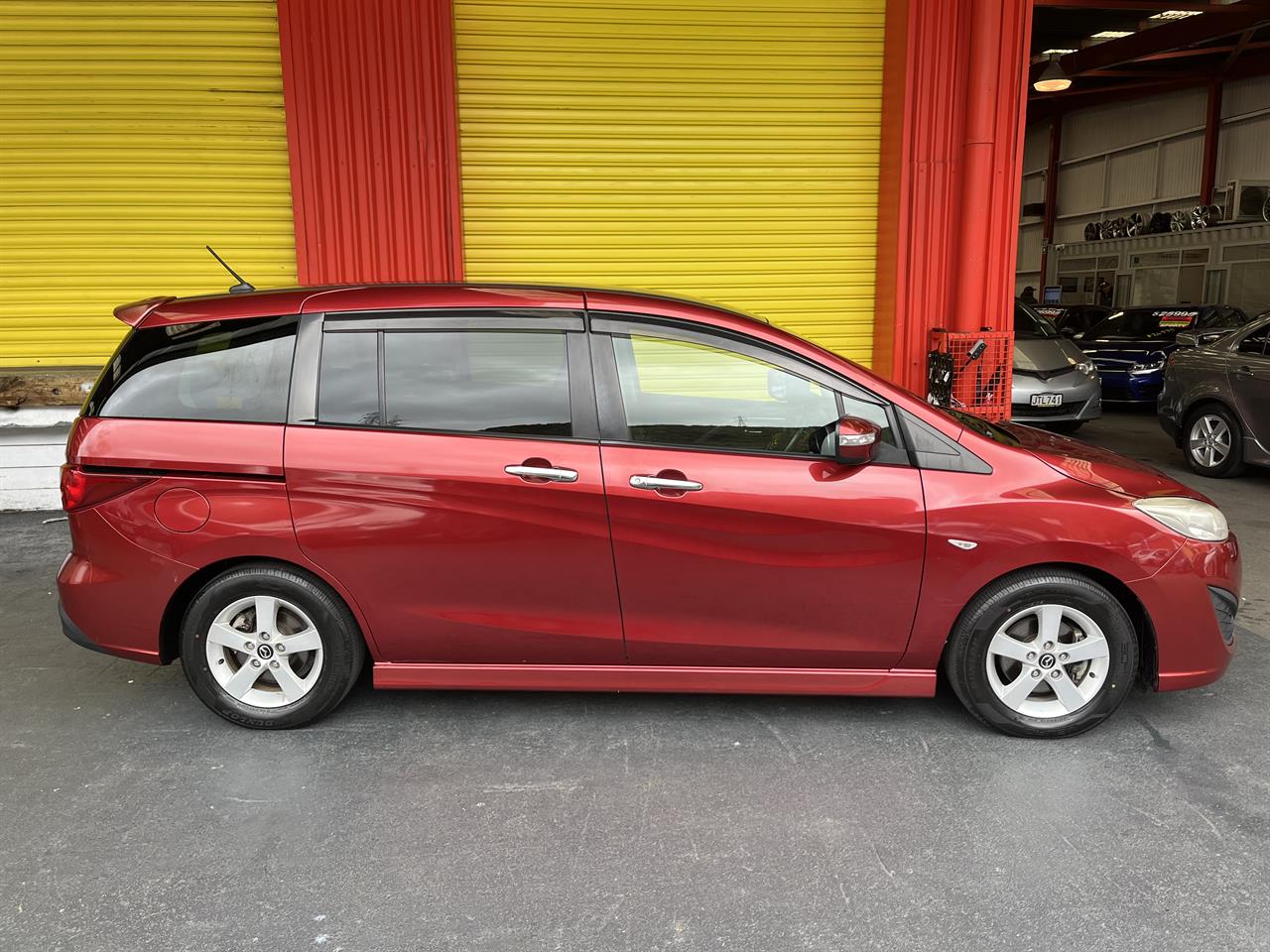 2013 Mazda Premacy