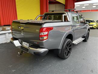 2018 Mitsubishi Triton - Thumbnail