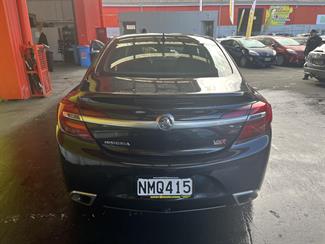 2015 Holden Insignia - Thumbnail