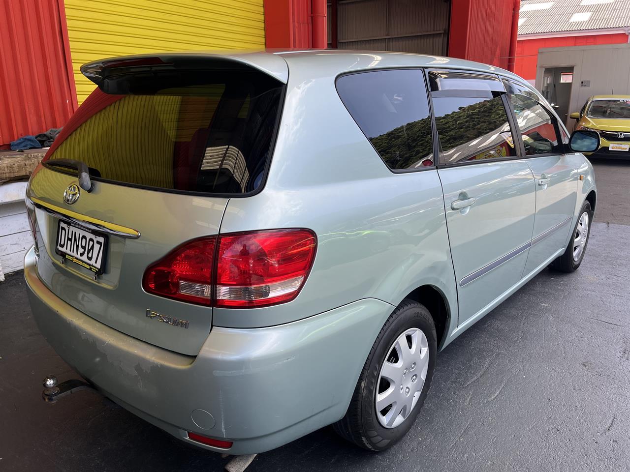 2001 Toyota ipsum