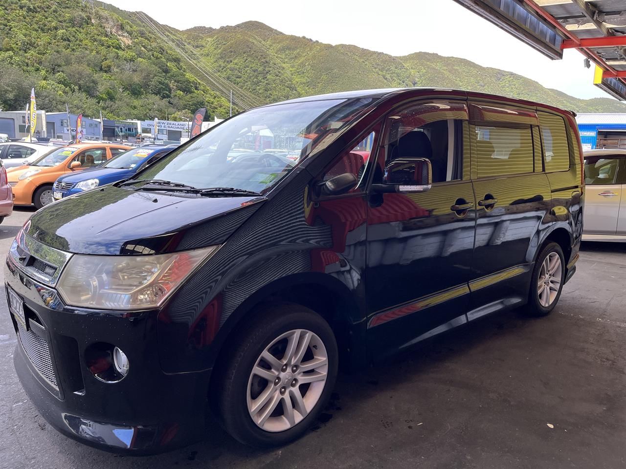 2007 Mitsubishi Delica