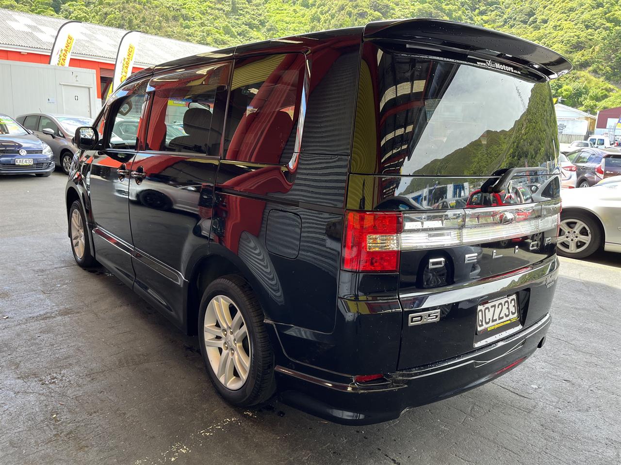 2007 Mitsubishi Delica