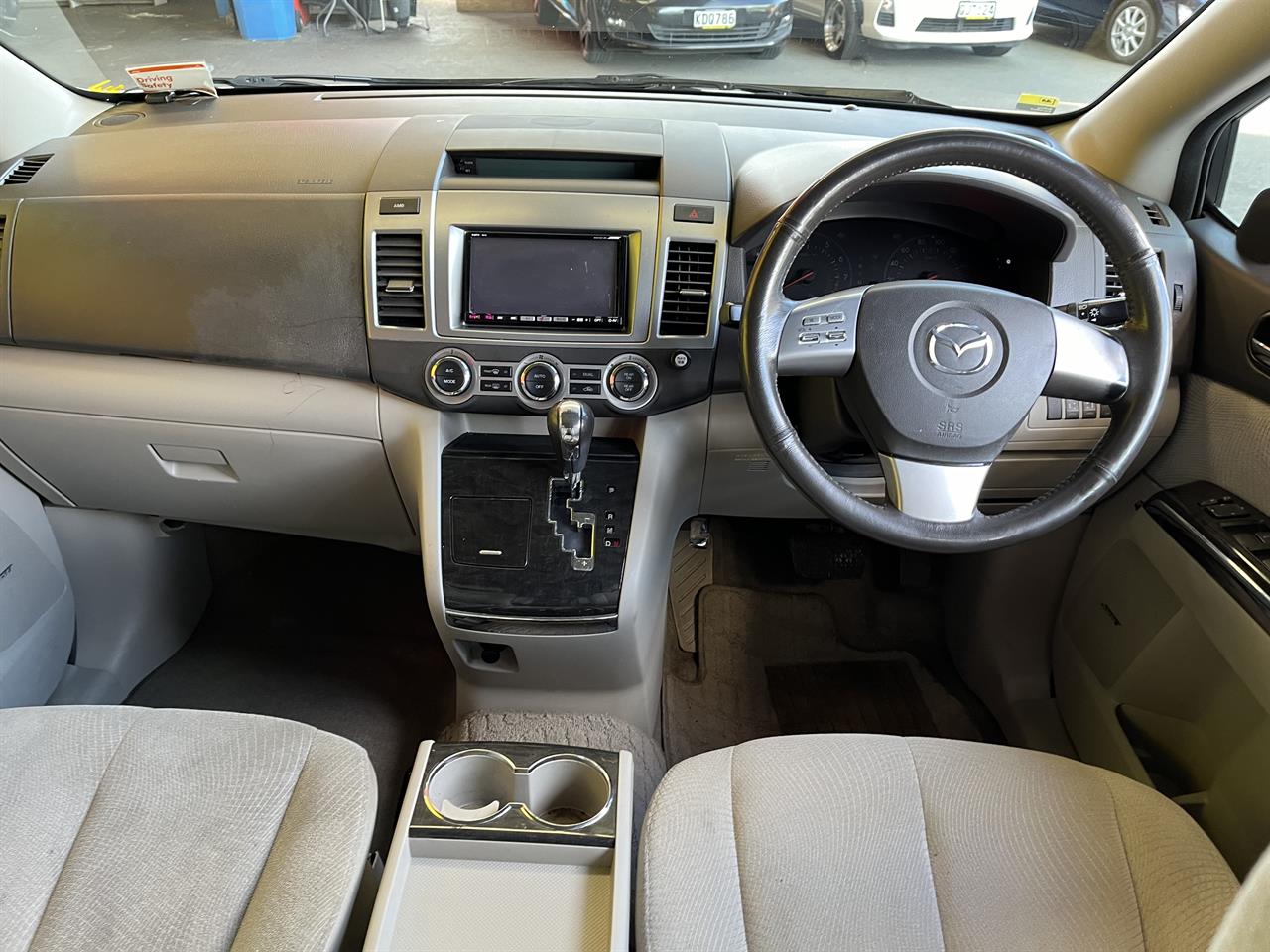 2009 Mazda MPV