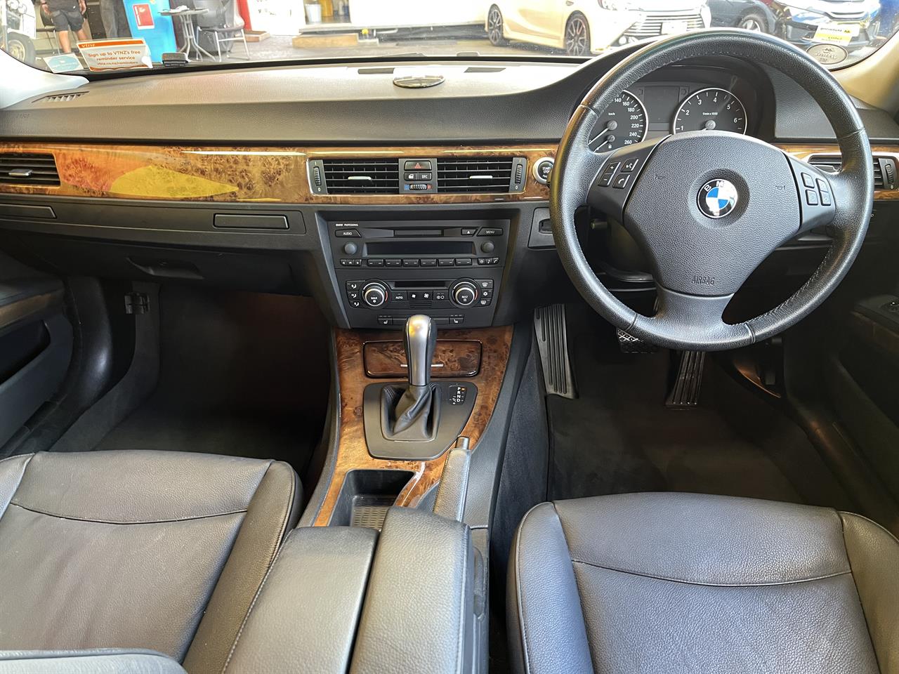 2007 BMW 325i