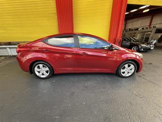 2014 Hyundai elantra - Thumbnail