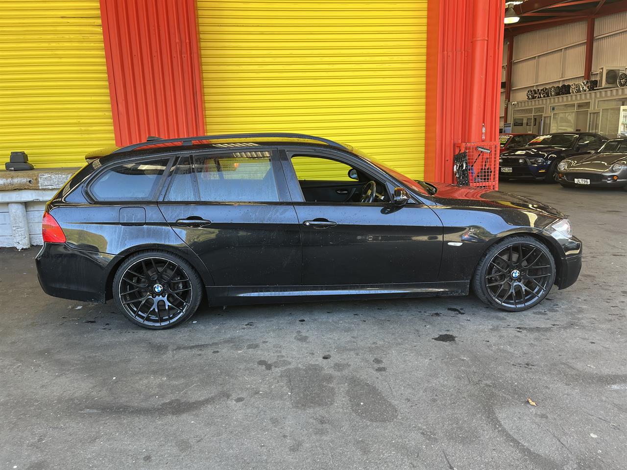 2006 BMW 320i