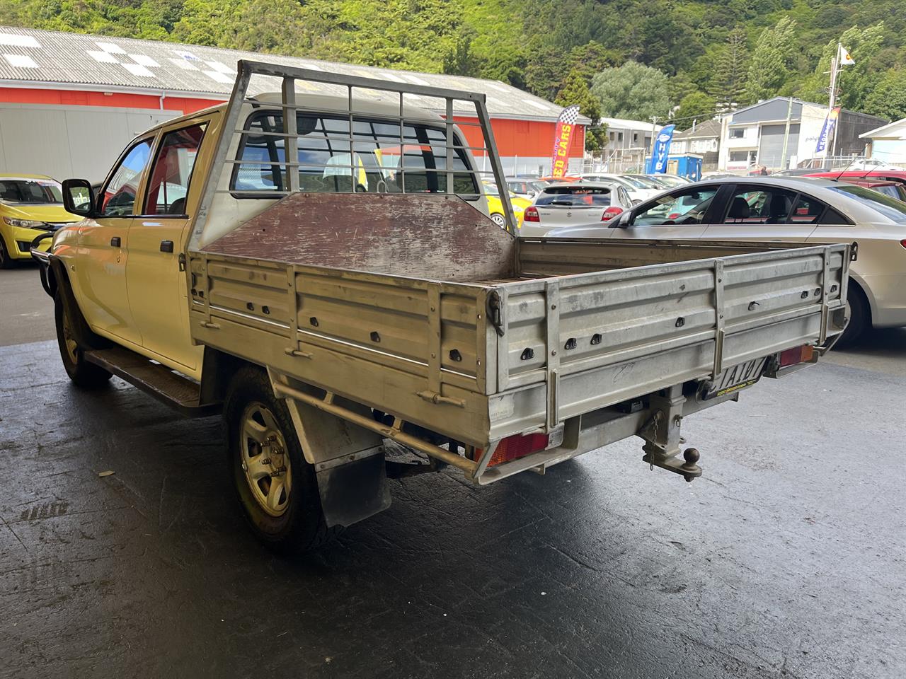 2005 Mitsubishi Triton