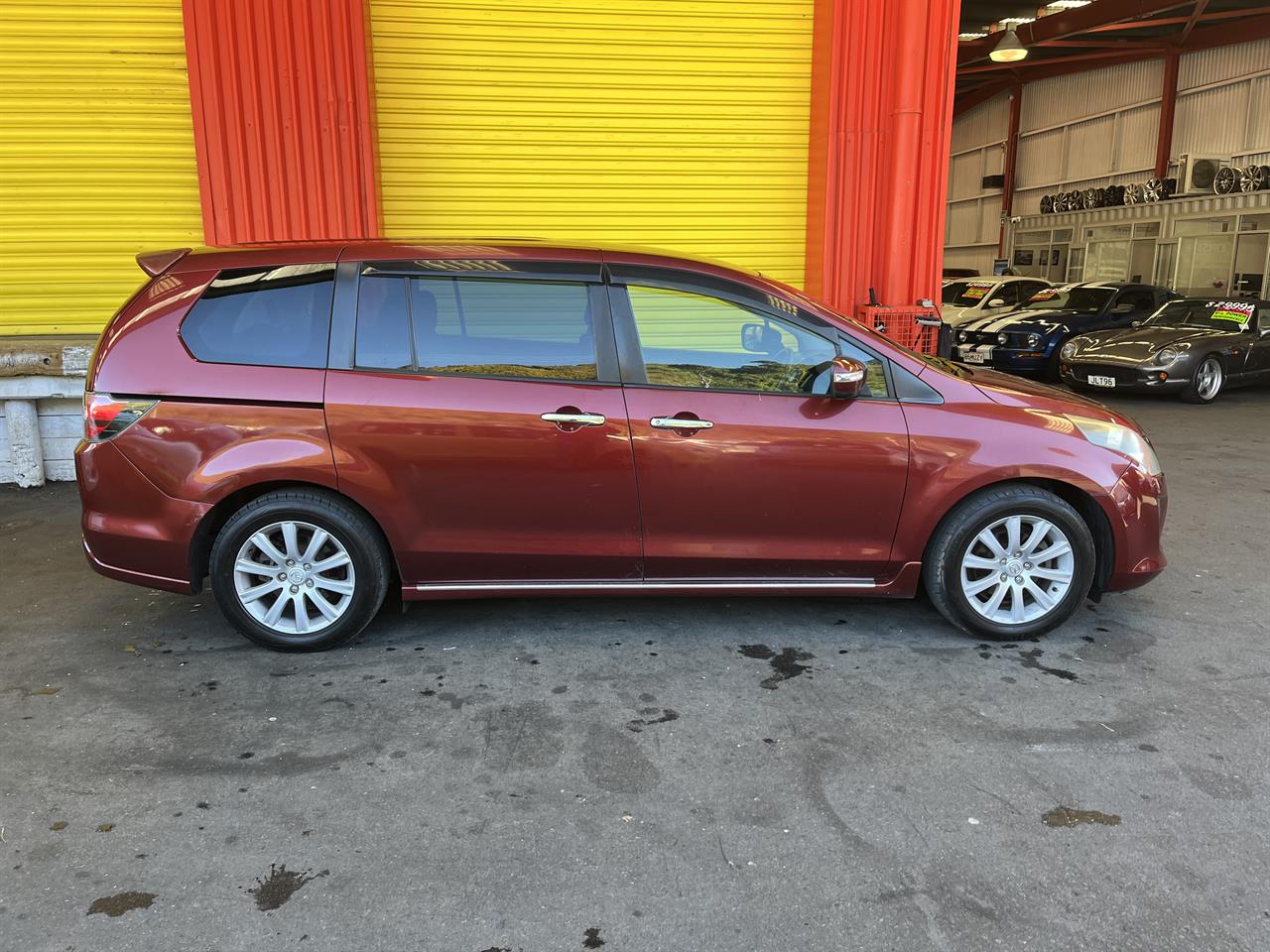 2009 Mazda MPV