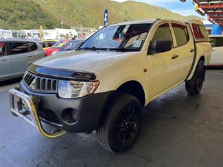 2008 Mitsubishi Triton - Thumbnail