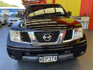 2013 Nissan Navara - Thumbnail