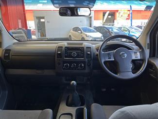 2013 Nissan Navara - Thumbnail