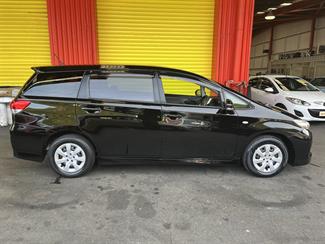 2009 Toyota Wish - Thumbnail